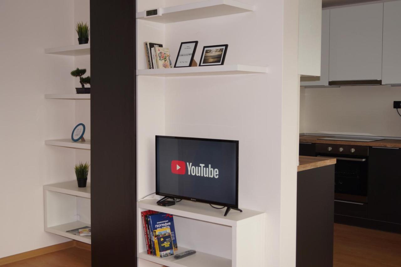 Spacious 2Bdr - Free Parking - Walk Everywhere - 300 Mbps Wifi Βάρνα Εξωτερικό φωτογραφία