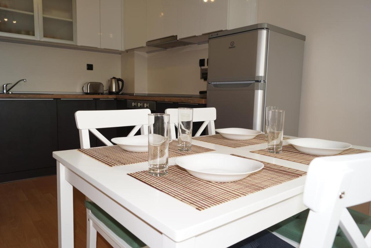 Spacious 2Bdr - Free Parking - Walk Everywhere - 300 Mbps Wifi Βάρνα Εξωτερικό φωτογραφία