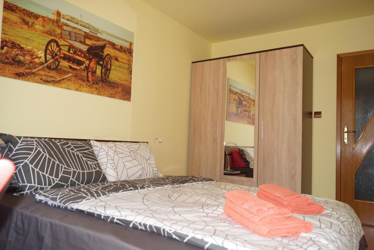 Spacious 2Bdr - Free Parking - Walk Everywhere - 300 Mbps Wifi Βάρνα Εξωτερικό φωτογραφία
