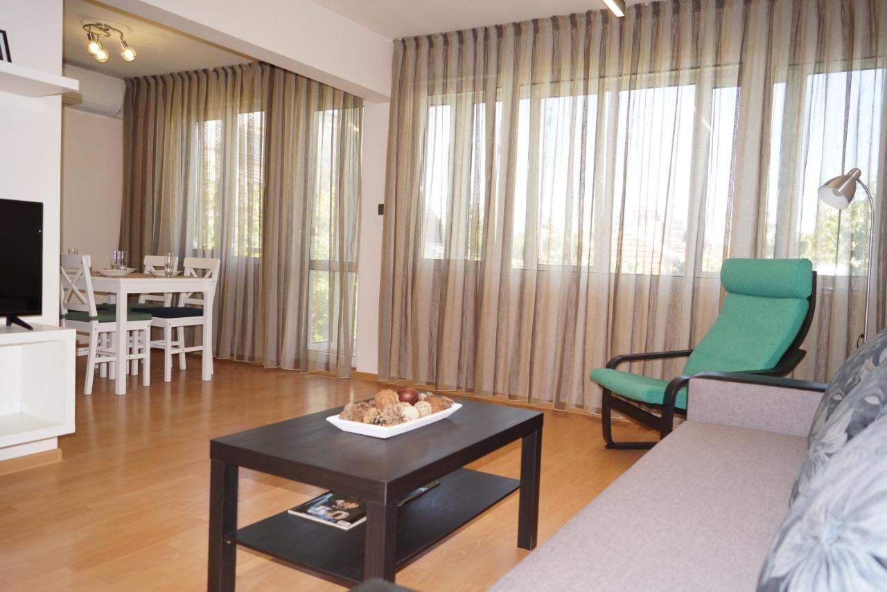 Spacious 2Bdr - Free Parking - Walk Everywhere - 300 Mbps Wifi Βάρνα Εξωτερικό φωτογραφία
