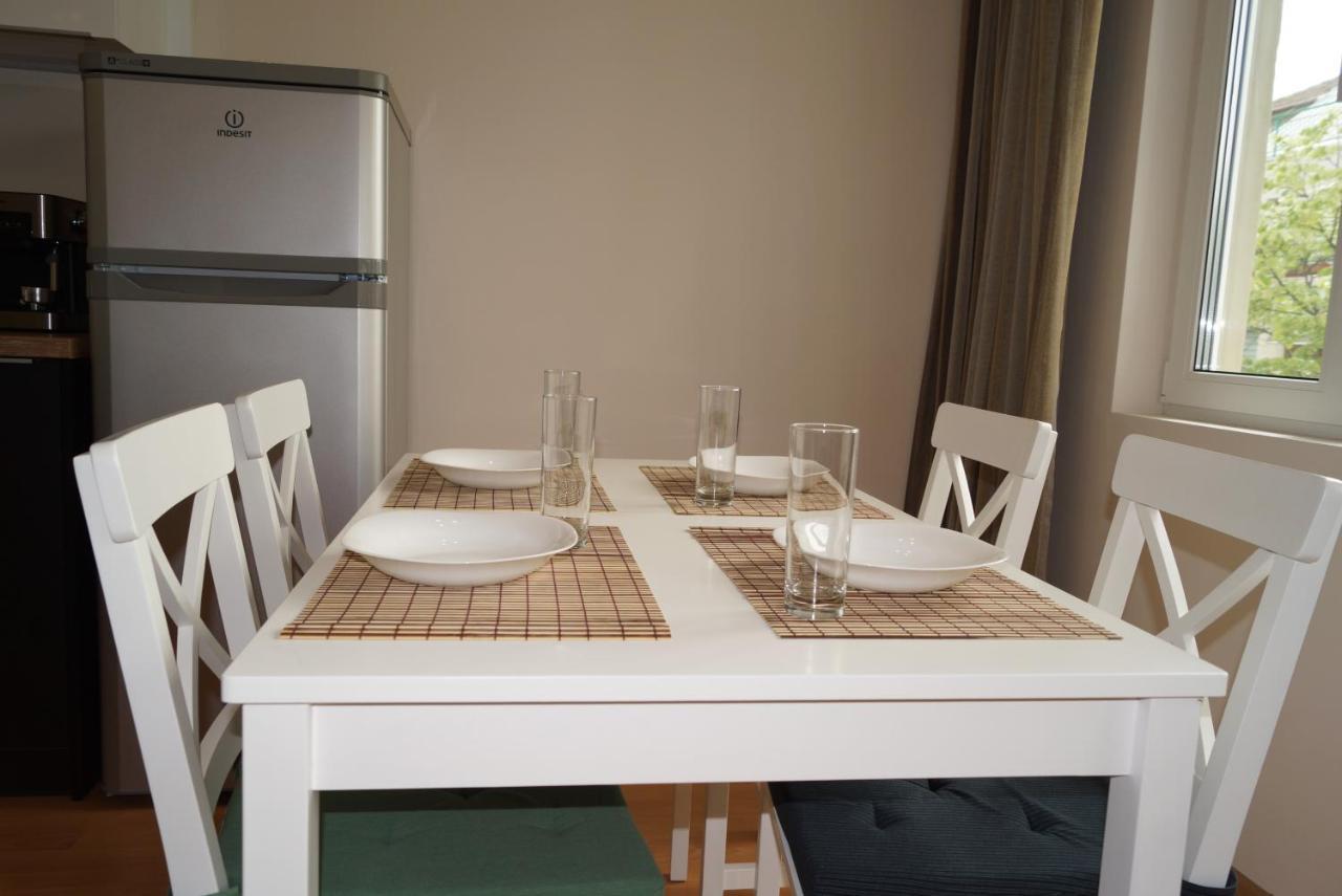 Spacious 2Bdr - Free Parking - Walk Everywhere - 300 Mbps Wifi Βάρνα Εξωτερικό φωτογραφία