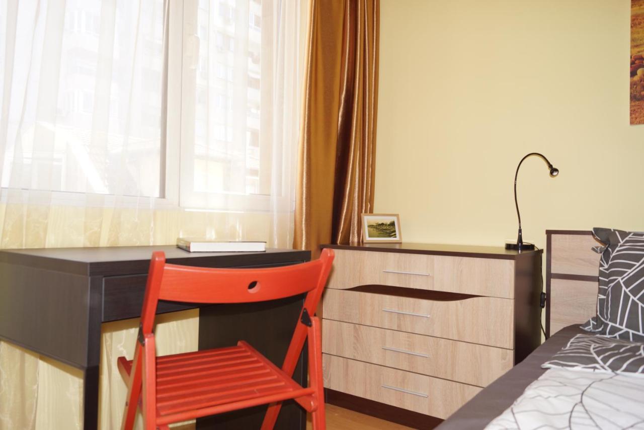 Spacious 2Bdr - Free Parking - Walk Everywhere - 300 Mbps Wifi Βάρνα Εξωτερικό φωτογραφία