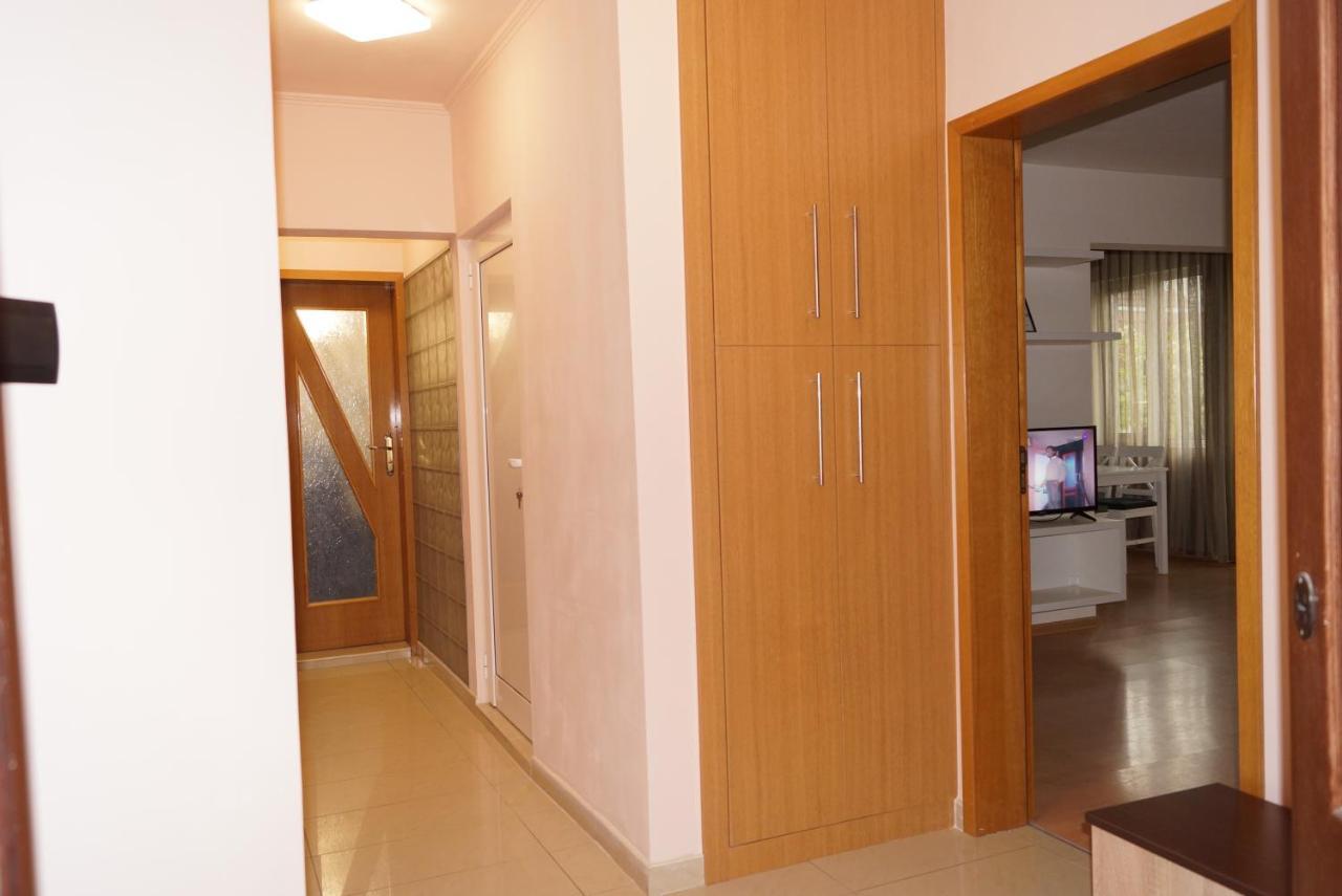 Spacious 2Bdr - Free Parking - Walk Everywhere - 300 Mbps Wifi Βάρνα Εξωτερικό φωτογραφία